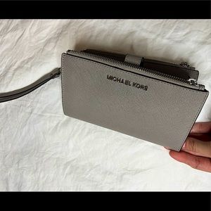 Michael Kors - Light Grey Clutch Wristlet